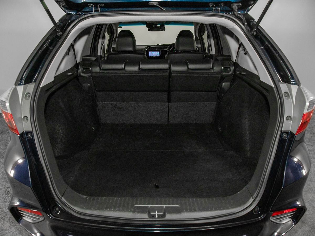 Honda Shuttle 2017 - фото автомобиля