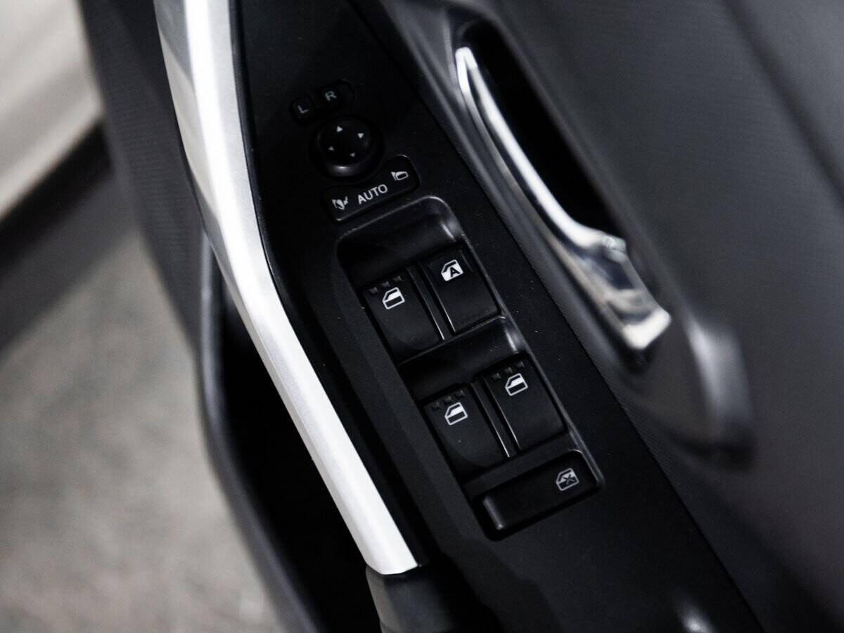 Toyota Raize 2021 - фото автомобиля