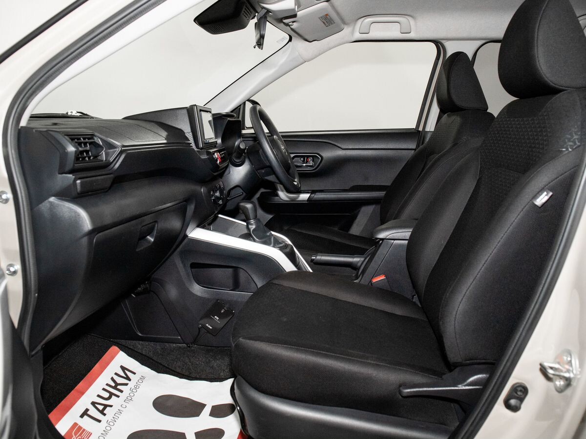 Toyota Raize 2021 - фото автомобиля