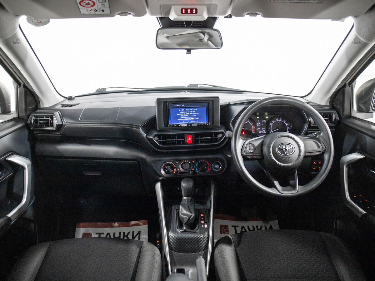 Toyota Raize 2021 - фото автомобиля