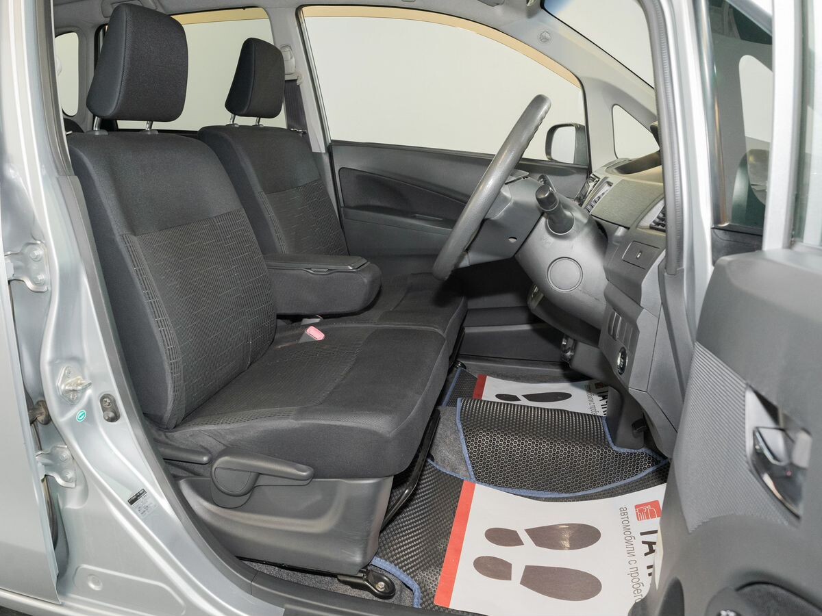 Daihatsu Move 2011 - фото автомобиля