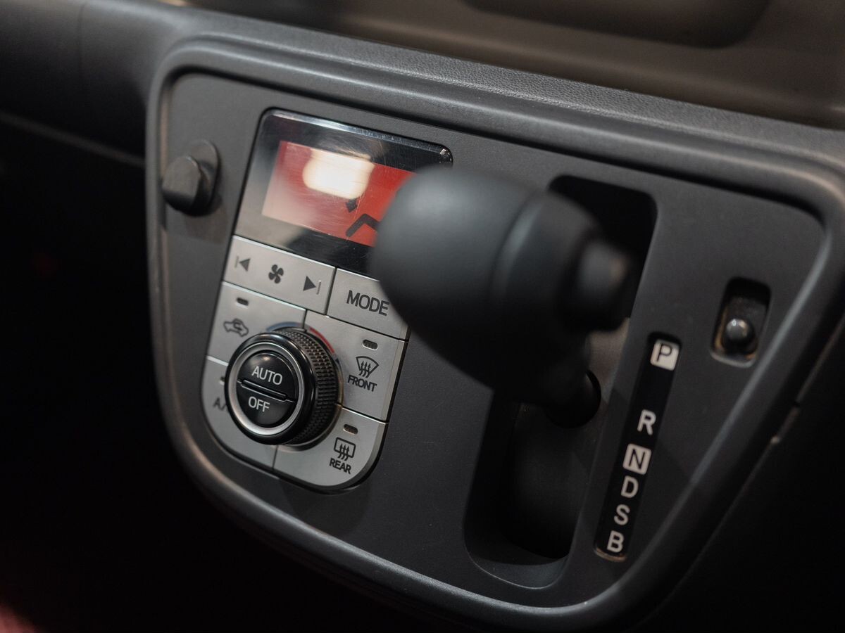 Toyota Passo 2016 - фото автомобиля