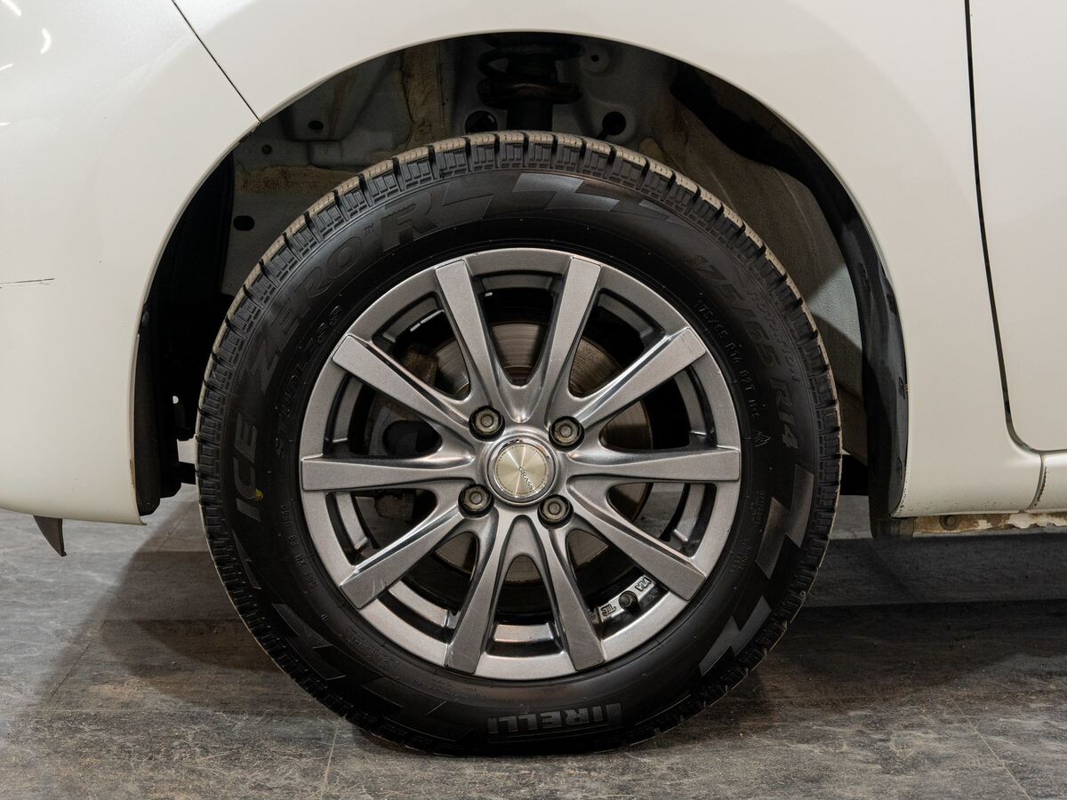 Toyota Passo 2016 - фото автомобиля