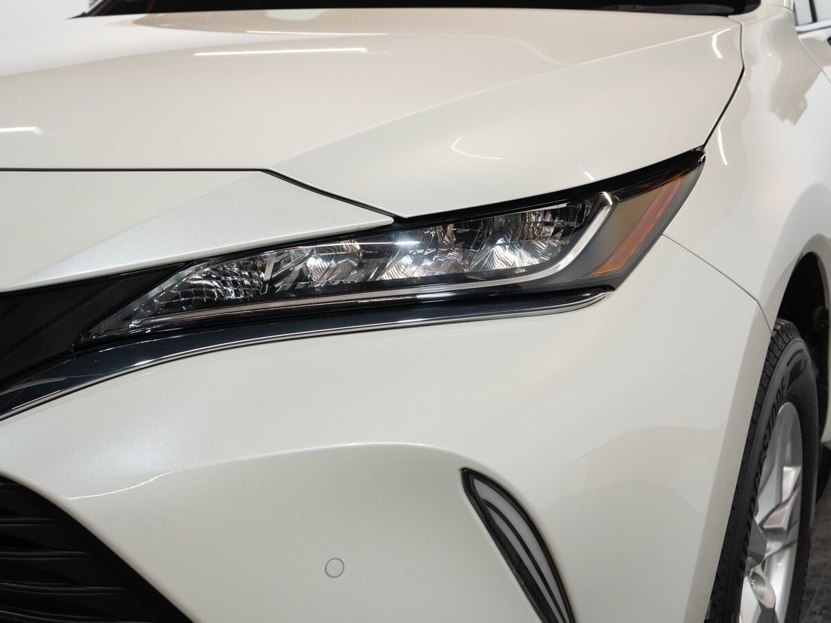 Toyota Harrier 2021 - фото автомобиля