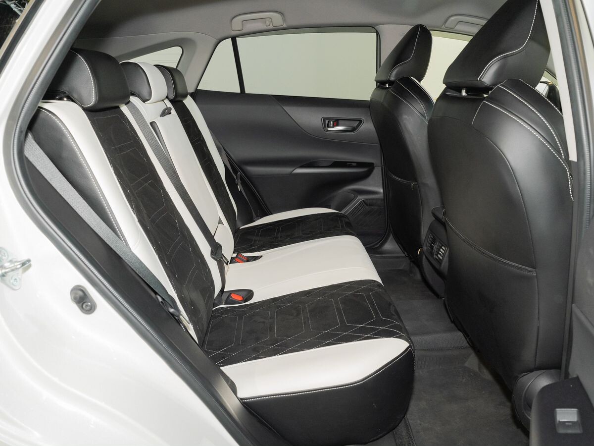 Toyota Harrier 2021 - фото автомобиля