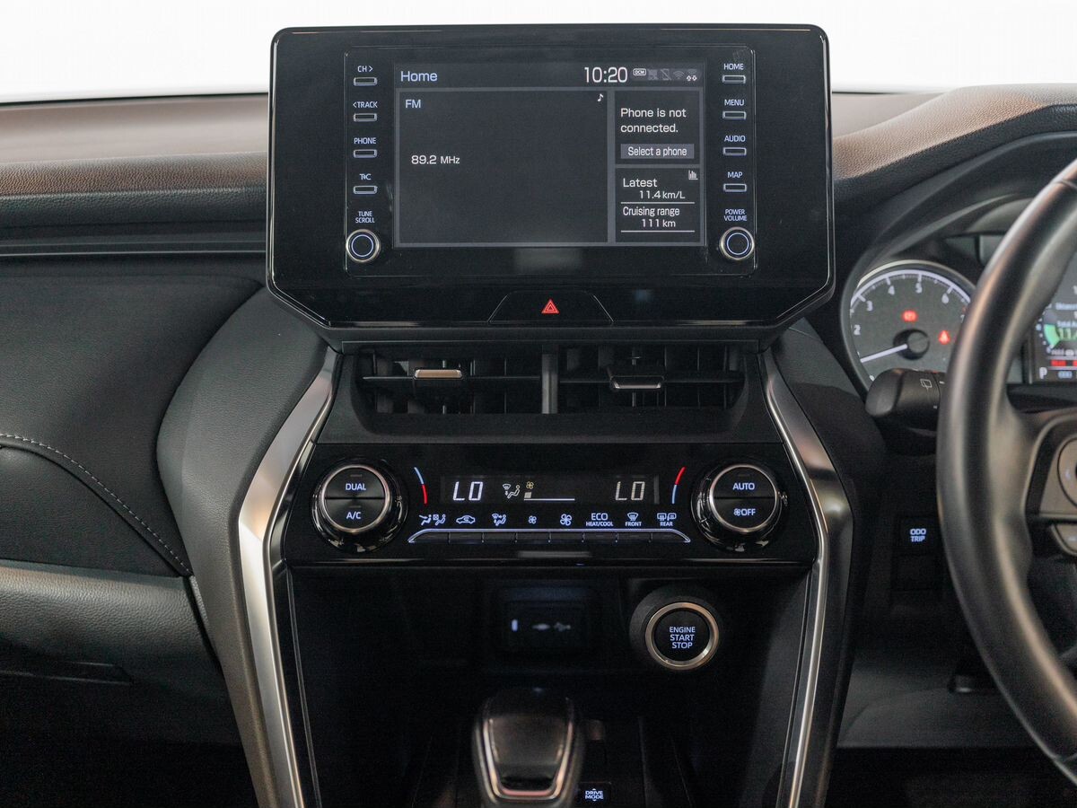 Toyota Harrier 2021 - фото автомобиля