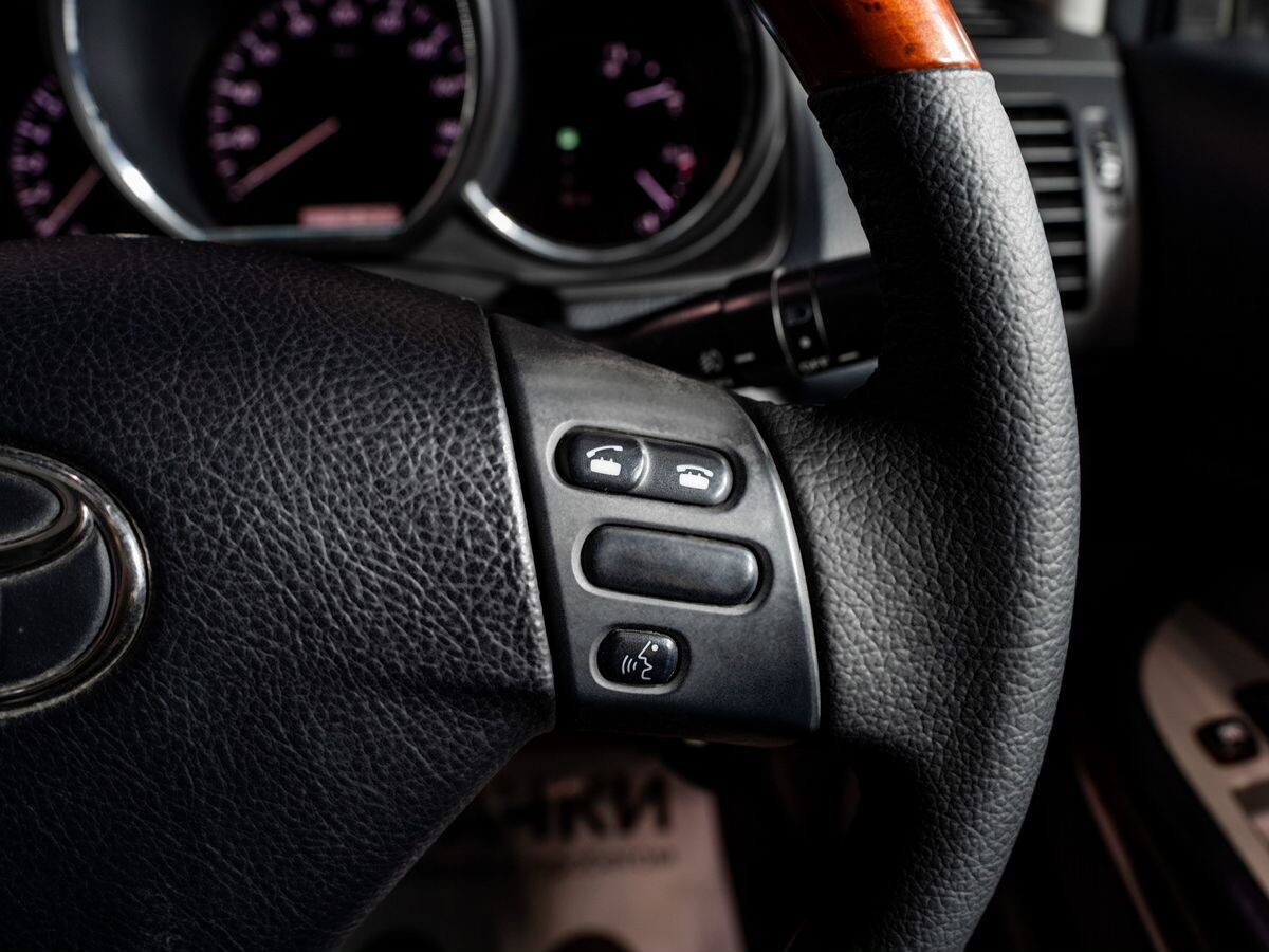 Toyota Harrier 2011 - фото автомобиля