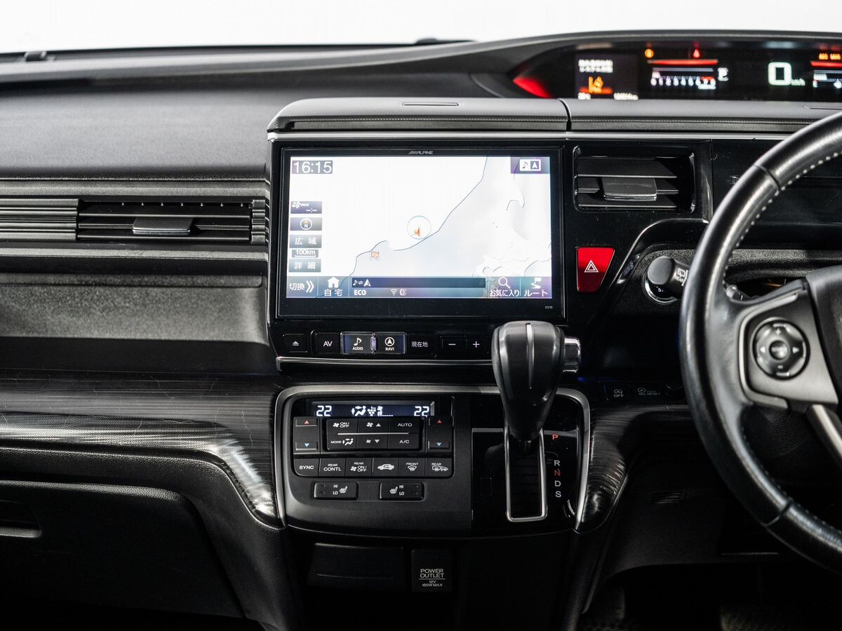 Honda Stepwgn 2015 - фото автомобиля