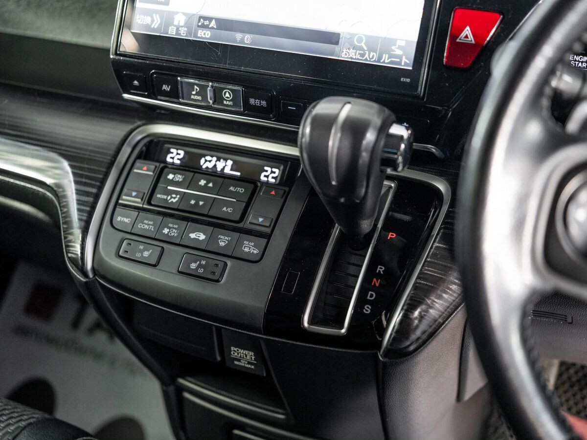 Honda Stepwgn 2015 - фото автомобиля