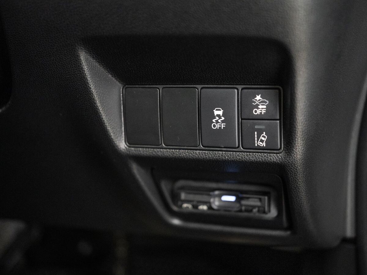 Honda Stepwgn 2015 - фото автомобиля