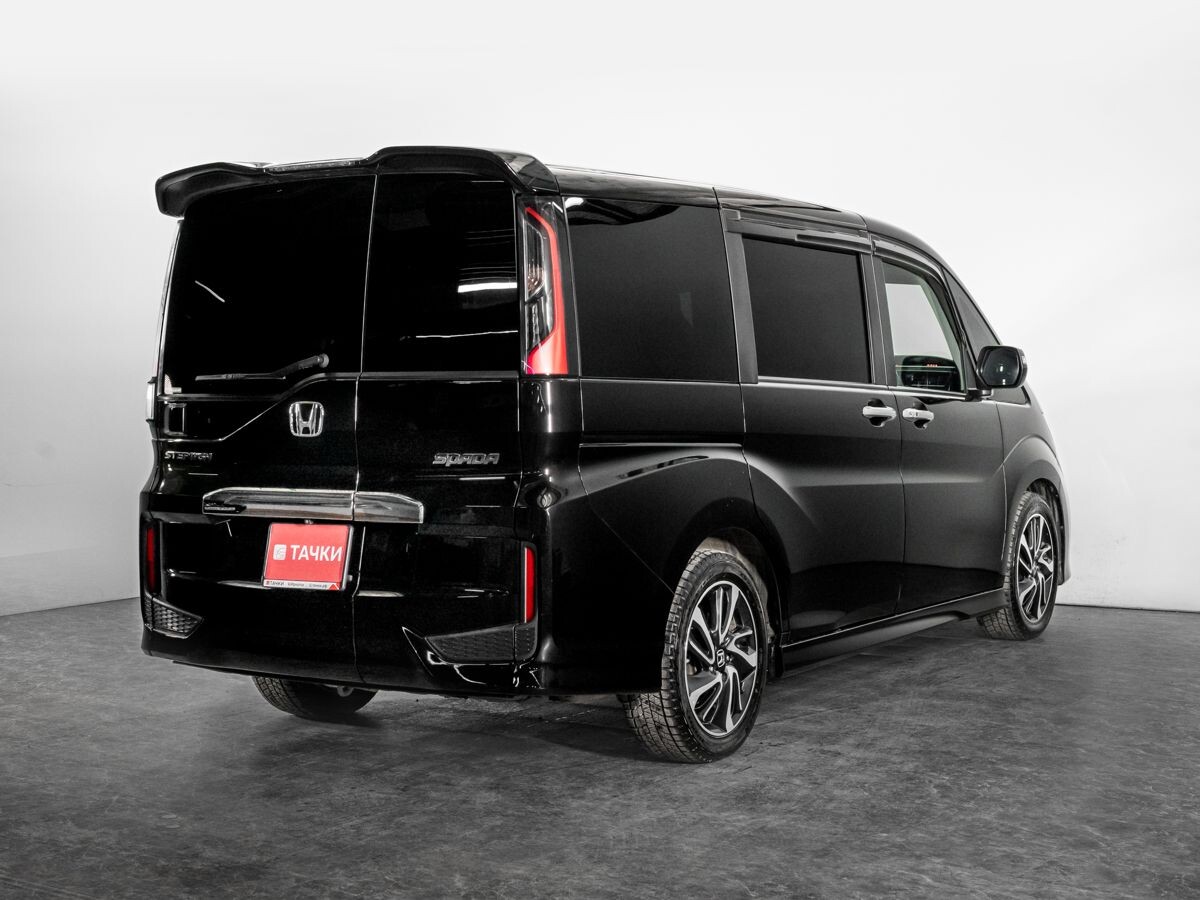 Honda Stepwgn 2015 - фото автомобиля