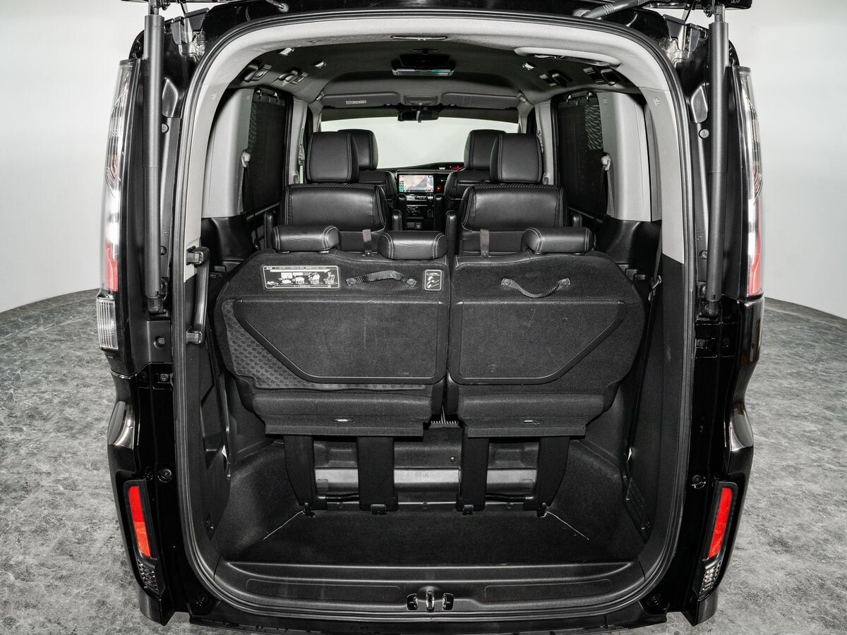 Honda Stepwgn 2015 - фото автомобиля