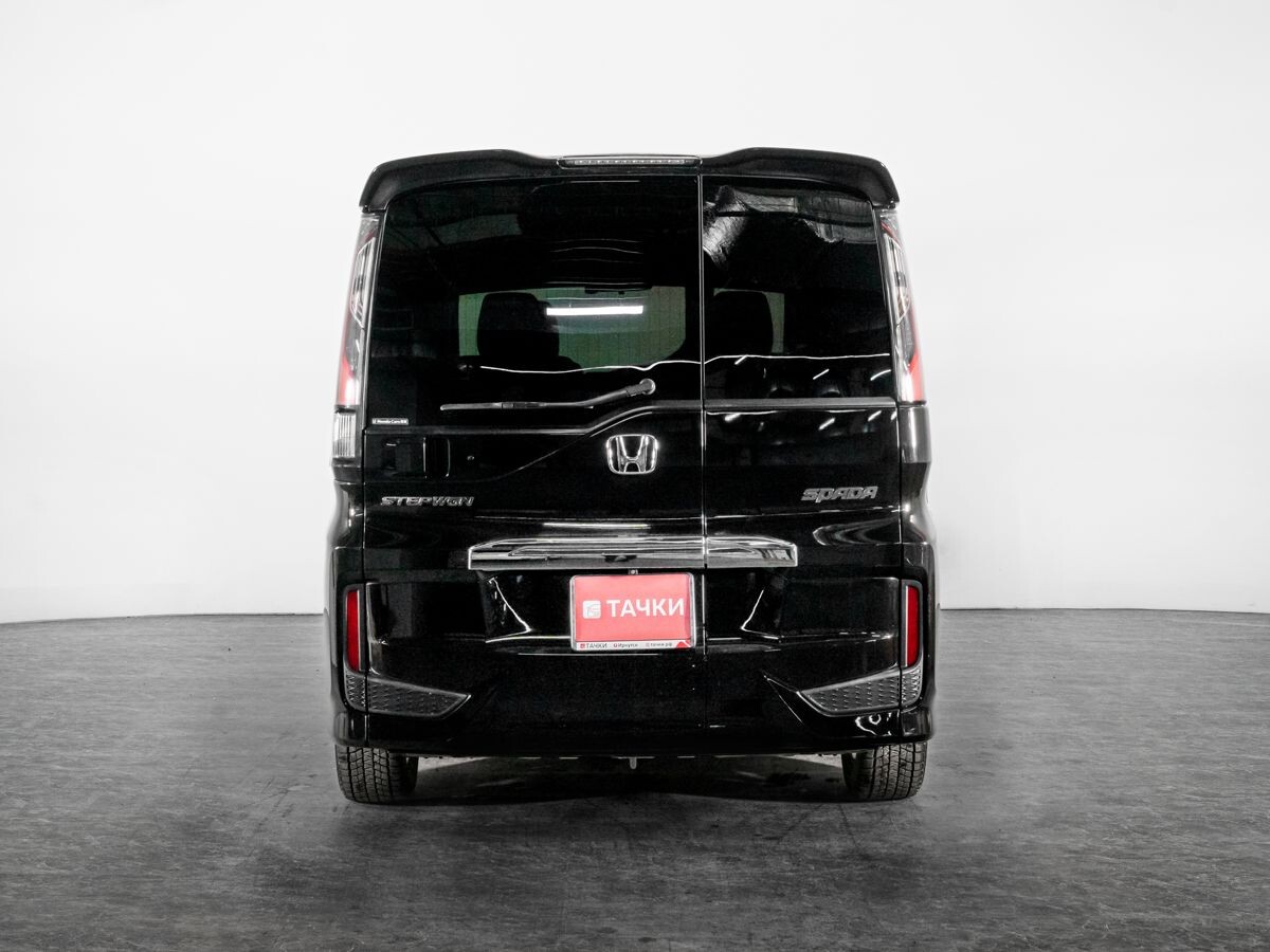 Honda Stepwgn 2015 - фото автомобиля