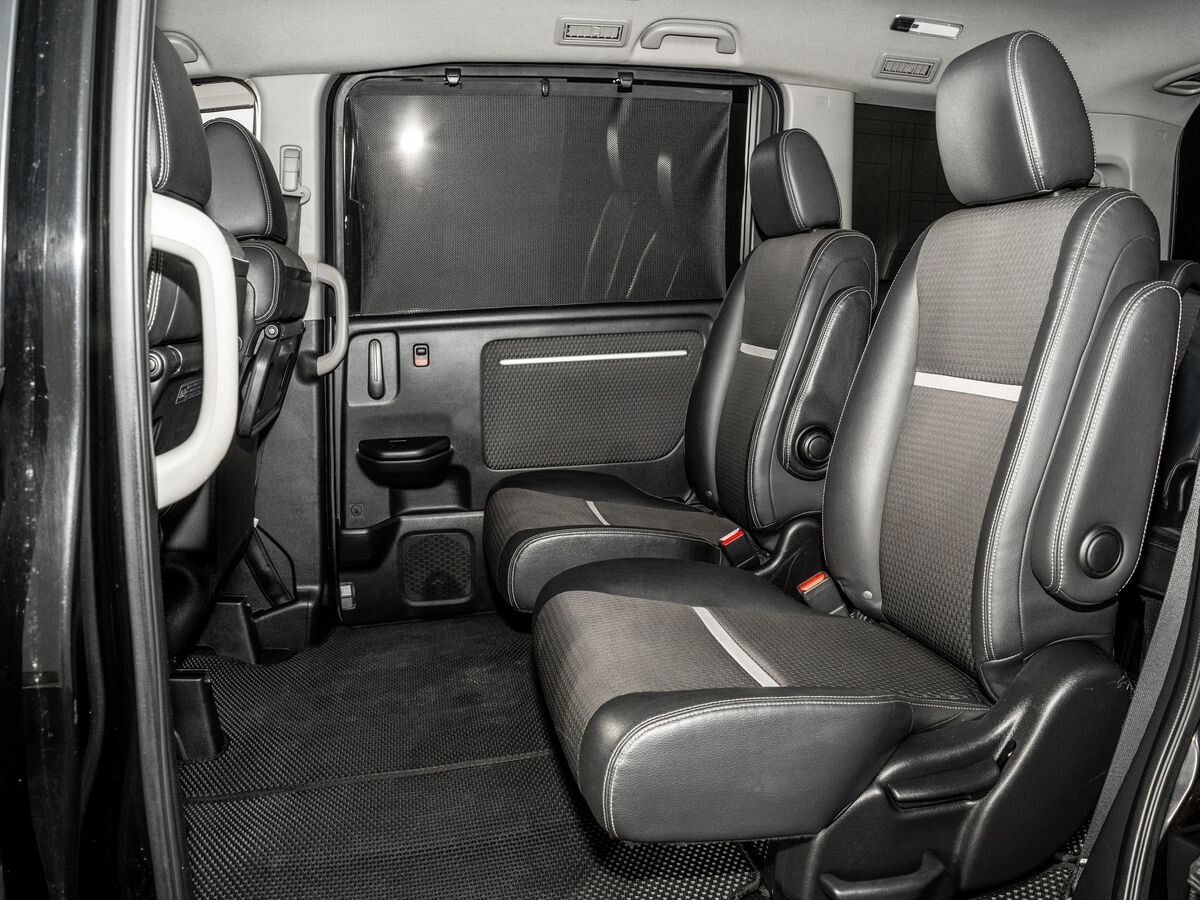 Honda Stepwgn 2015 - фото автомобиля