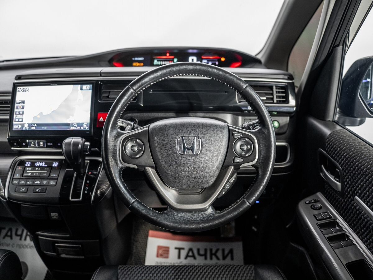 Honda Stepwgn 2015 - фото автомобиля