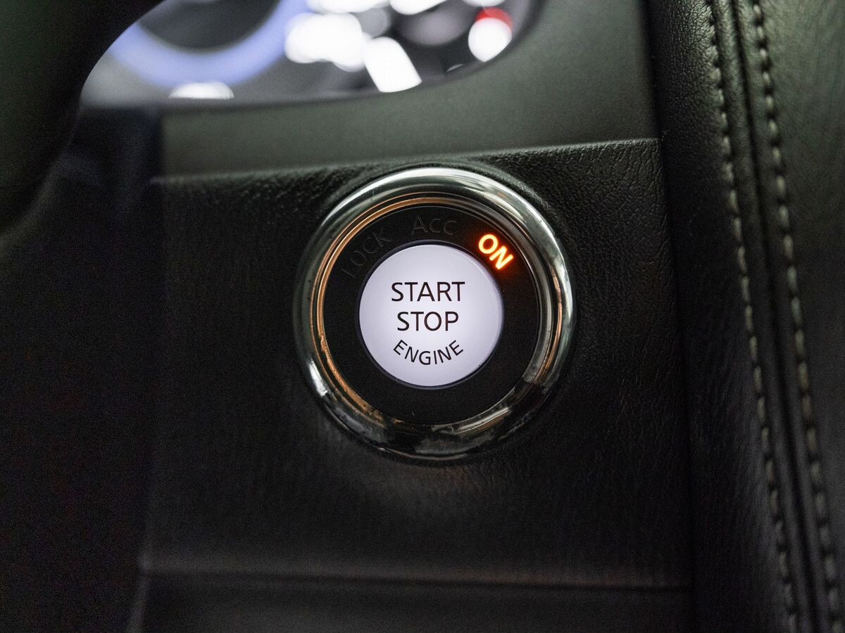 Infiniti QX80 2015 - фото автомобиля