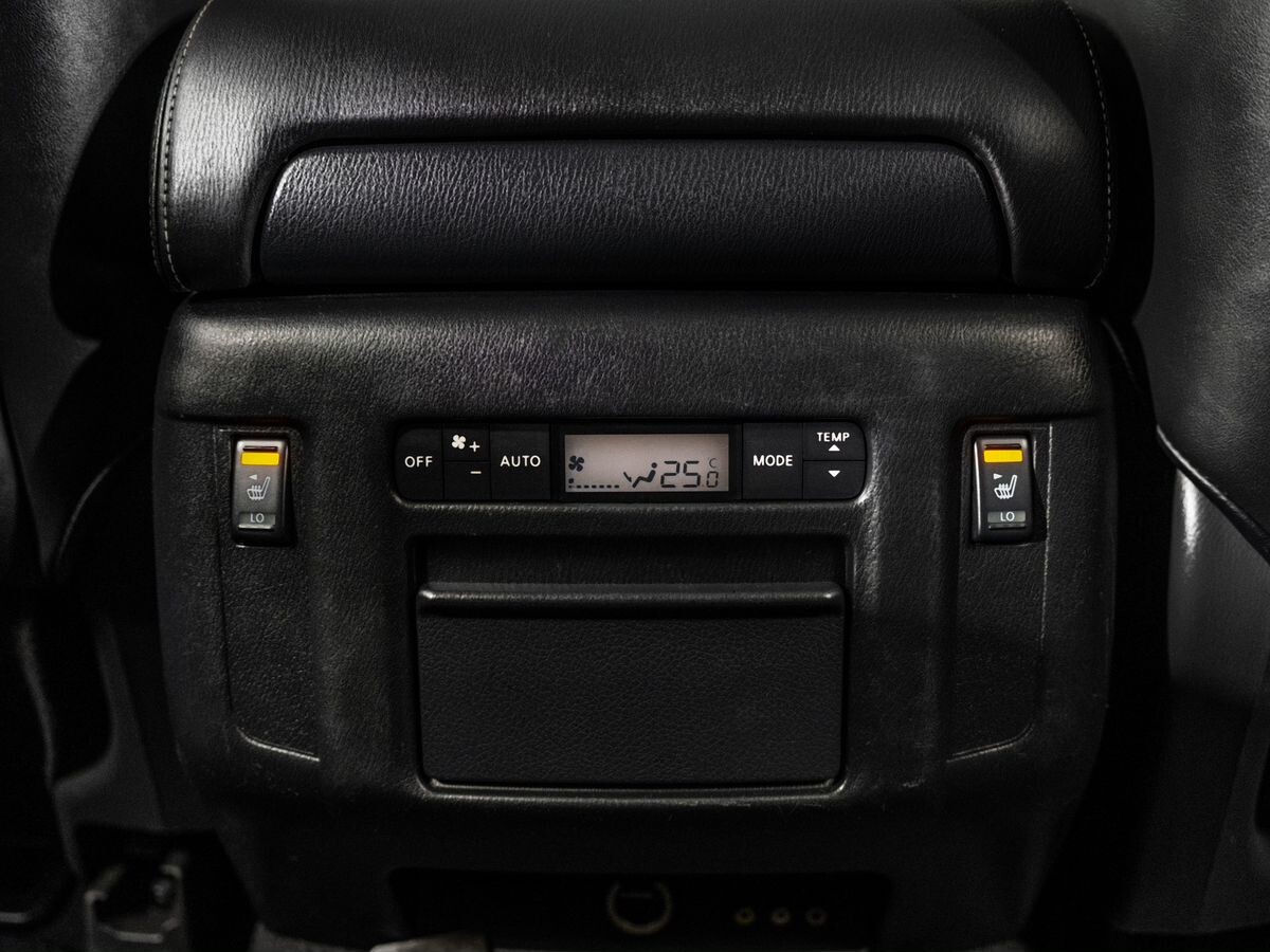 Infiniti QX80 2015 - фото автомобиля