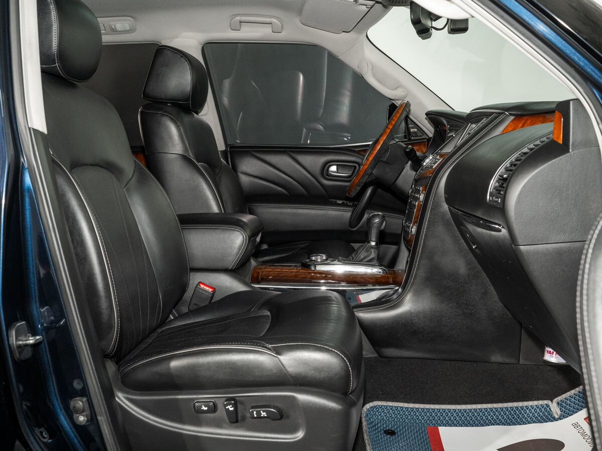 Infiniti QX80 2015 - фото автомобиля