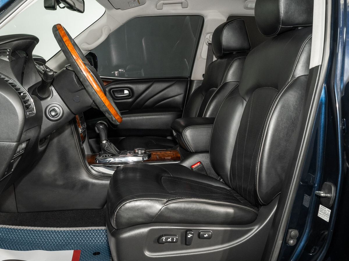 Infiniti QX80 2015 - фото автомобиля