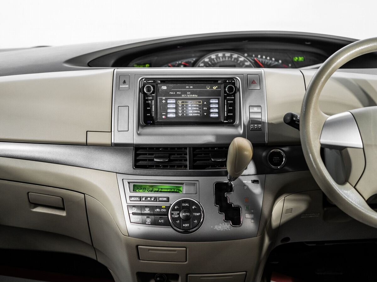 Toyota Estima 2008 - фото автомобиля