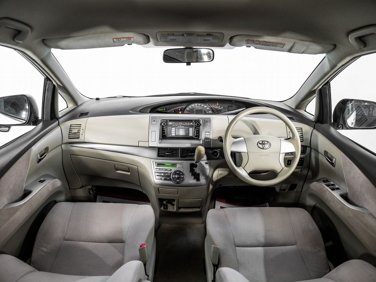Toyota Estima 2008 - фото автомобиля