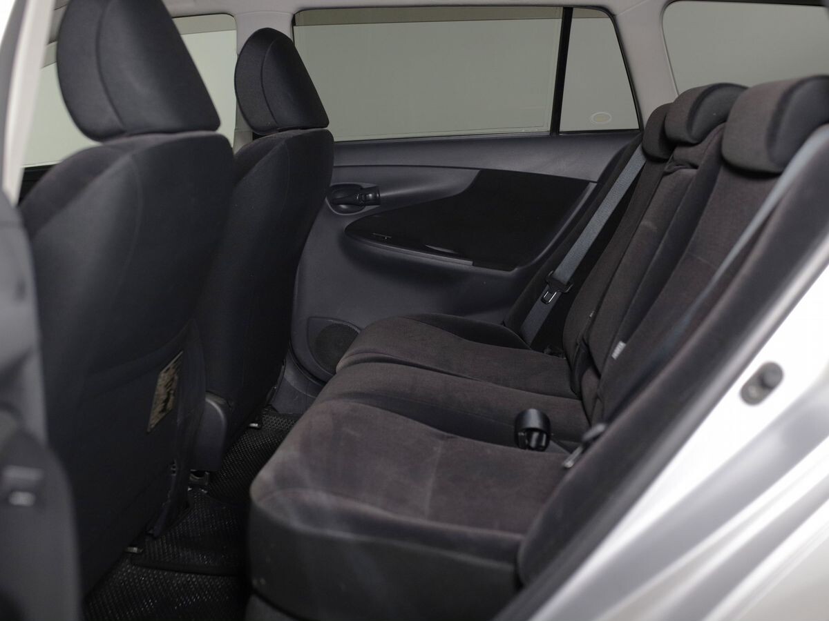 Toyota Corolla Fielder 2011 - фото автомобиля