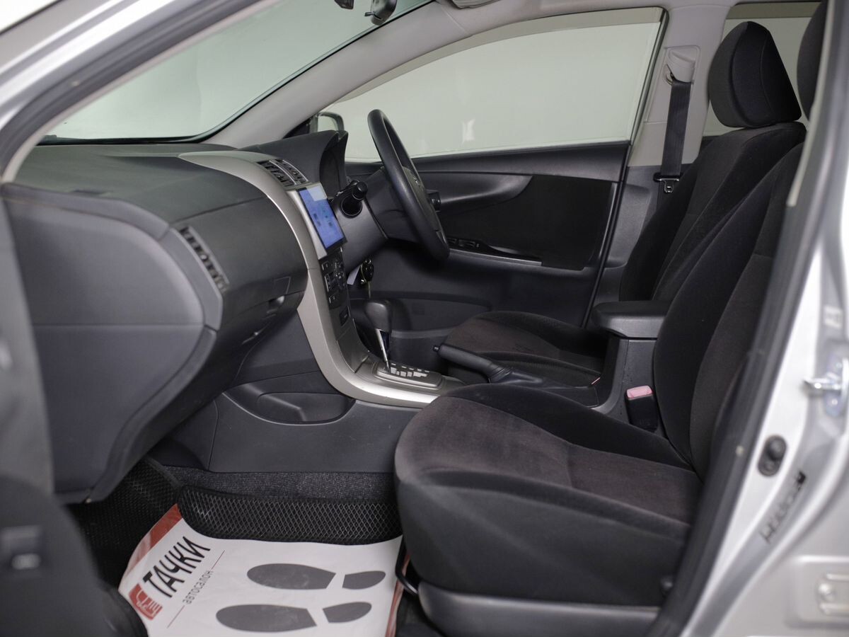 Toyota Corolla Fielder 2011 - фото автомобиля