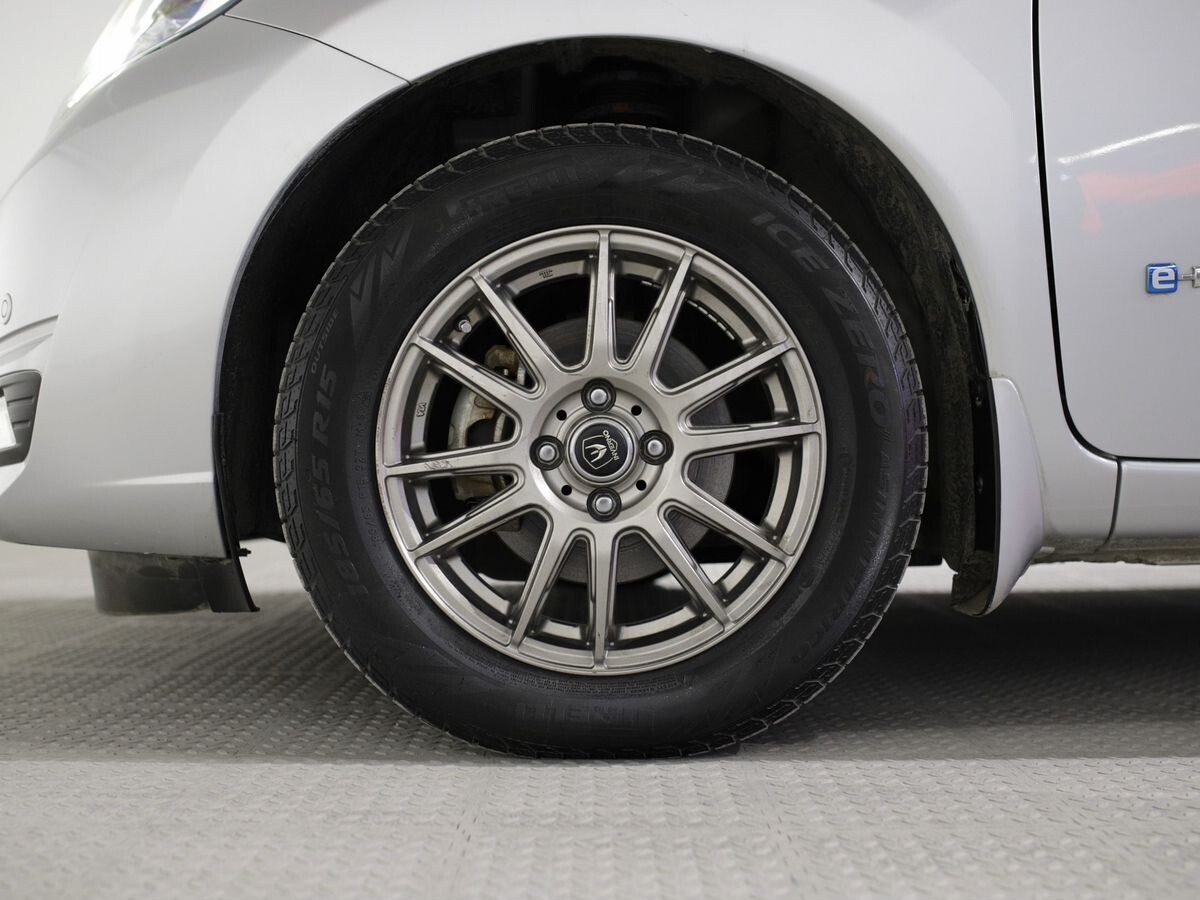 Nissan Note 2019 - фото автомобиля