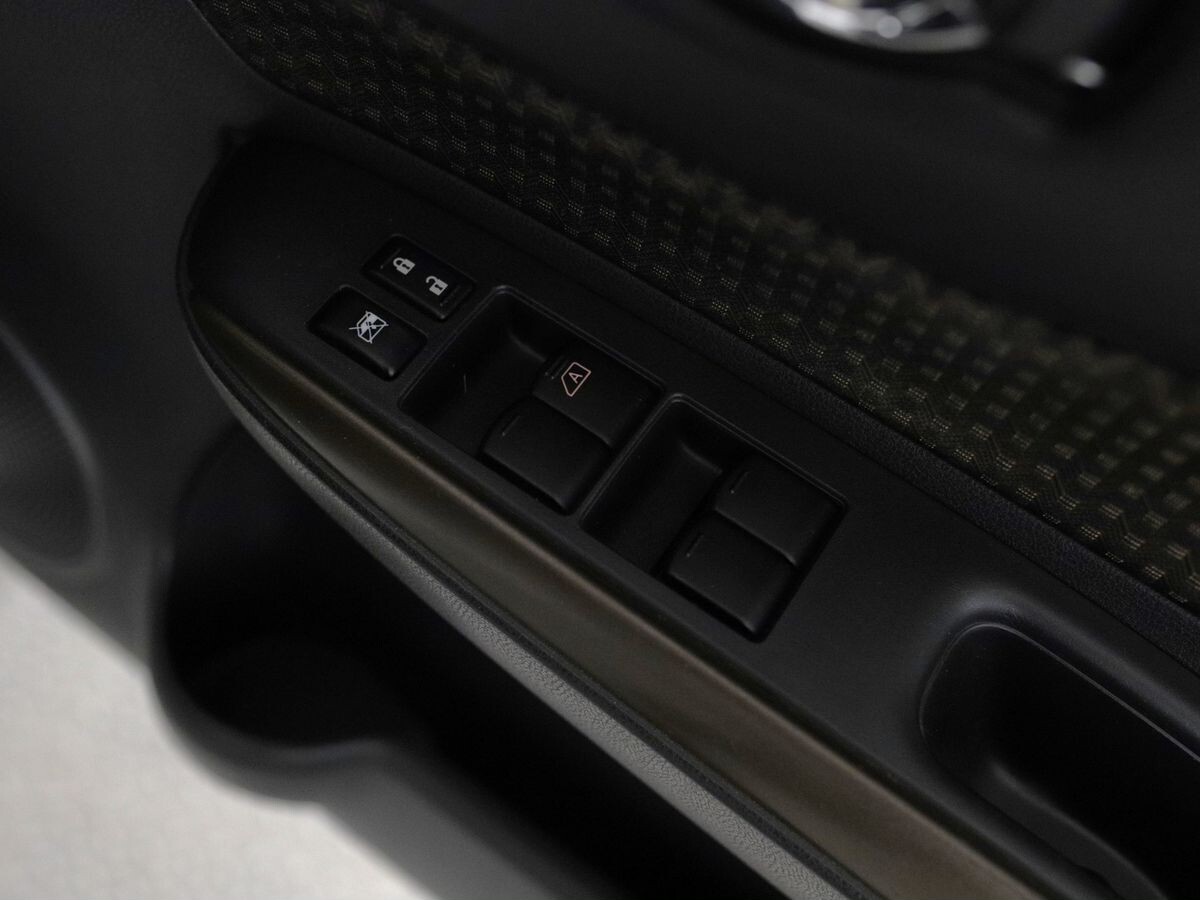 Nissan Note 2019 - фото автомобиля