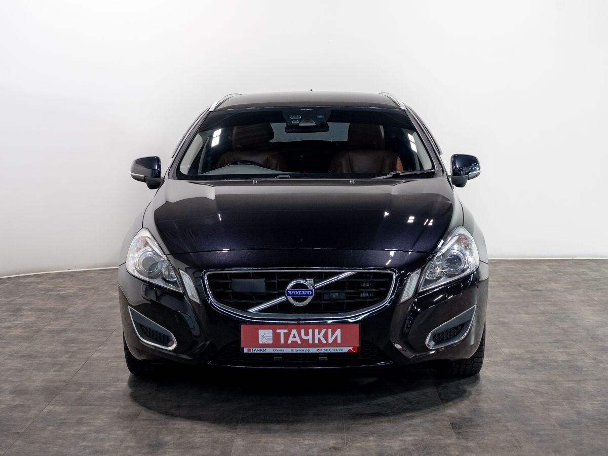 Volvo V60 2011 - фото автомобиля