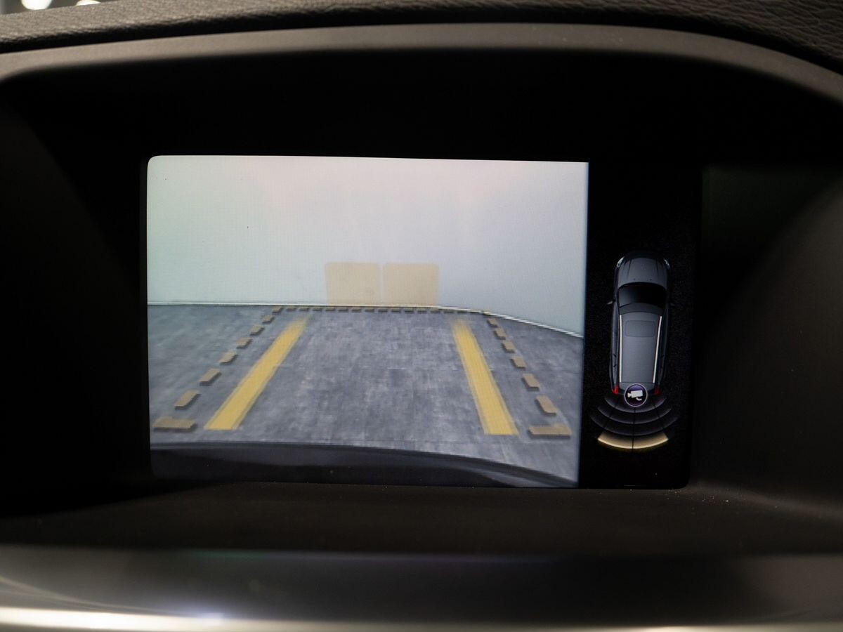 Volvo V60 2011 - фото автомобиля