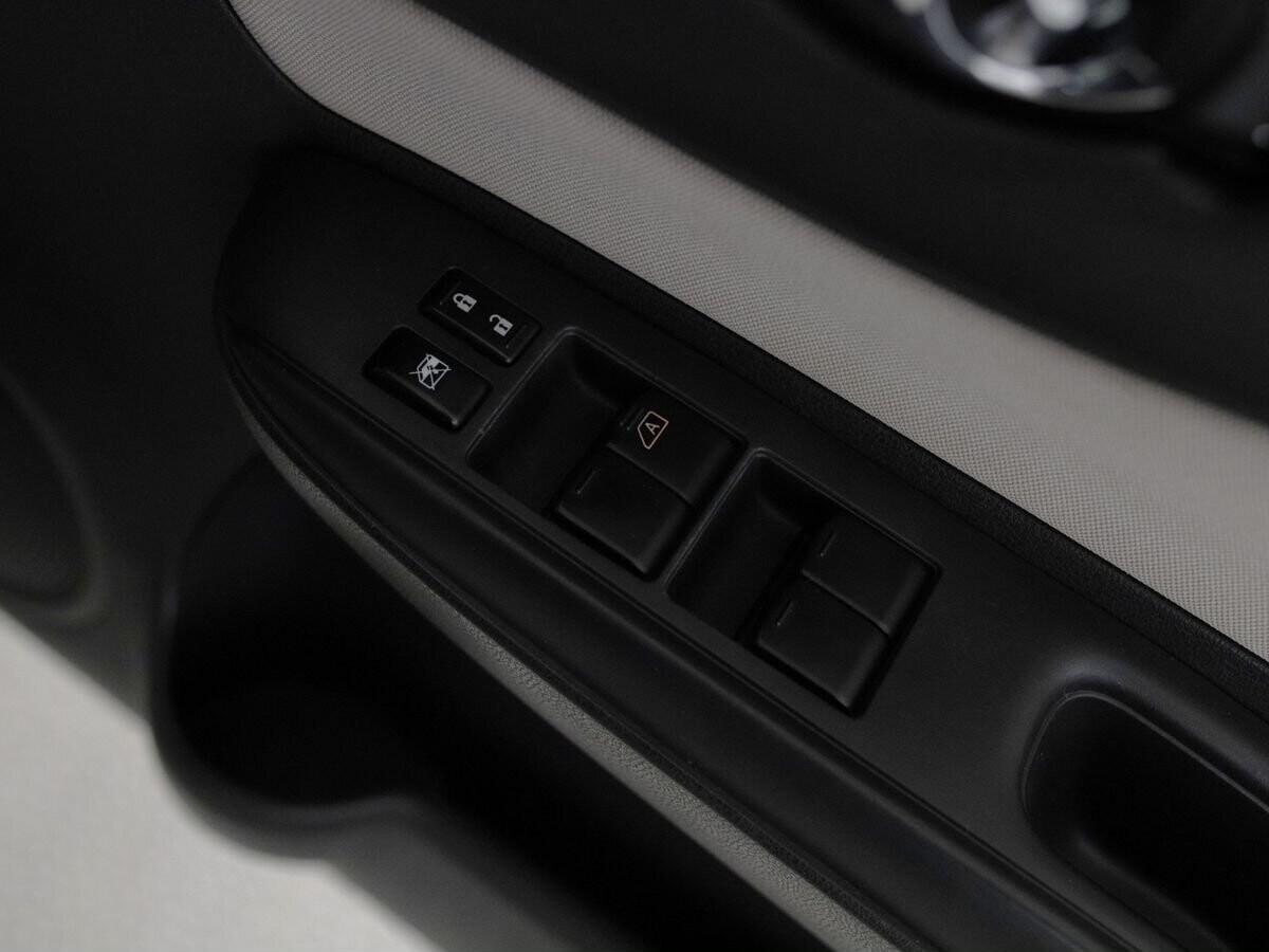 Nissan Note 2017 - фото автомобиля