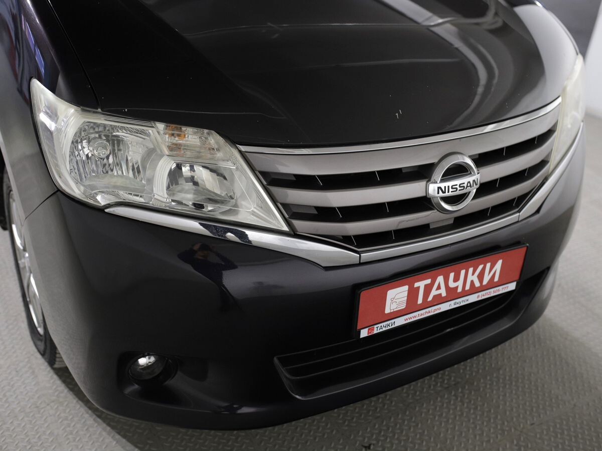 Nissan Serena 2012 - фото автомобиля