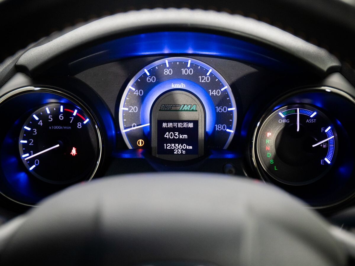 Honda Fit Shuttle 2012 - фото автомобиля