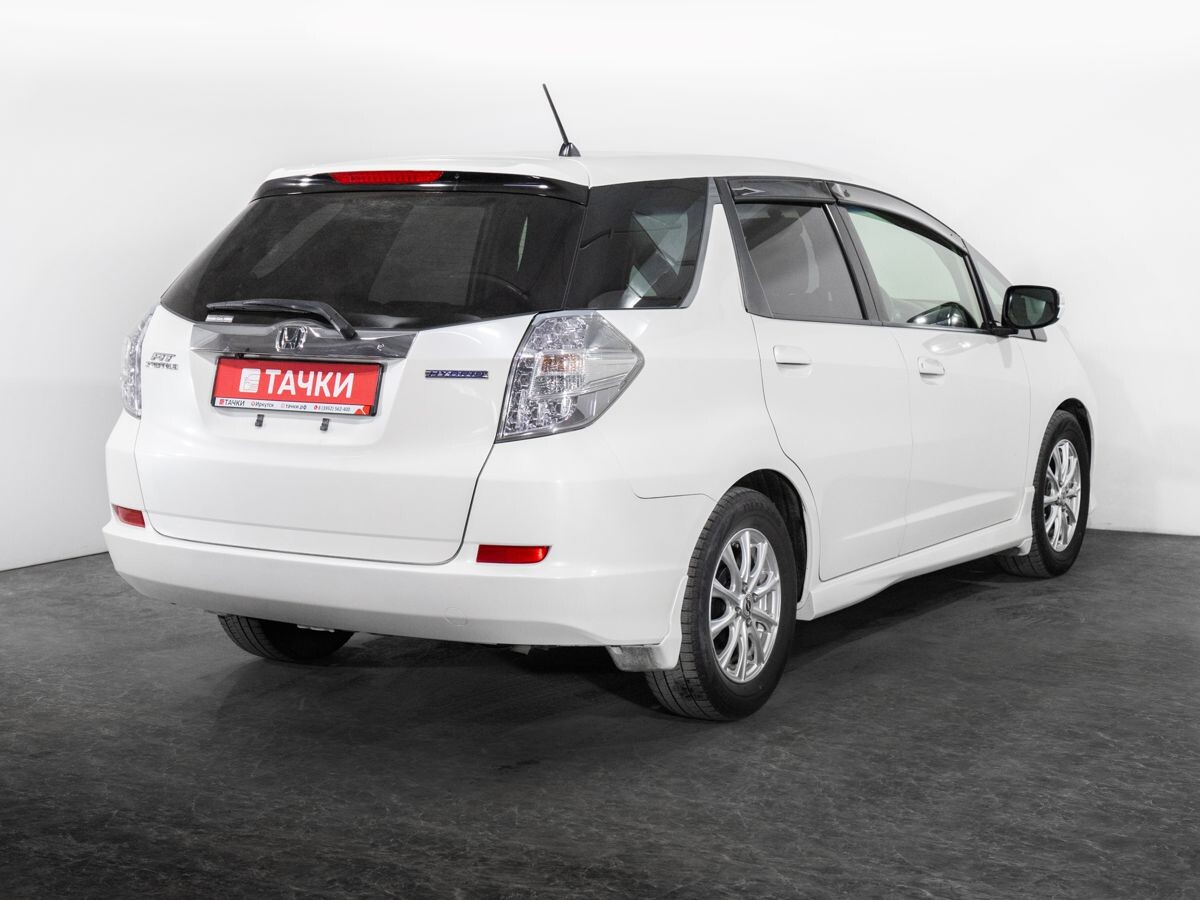 Honda Fit Shuttle 2012 - фото автомобиля