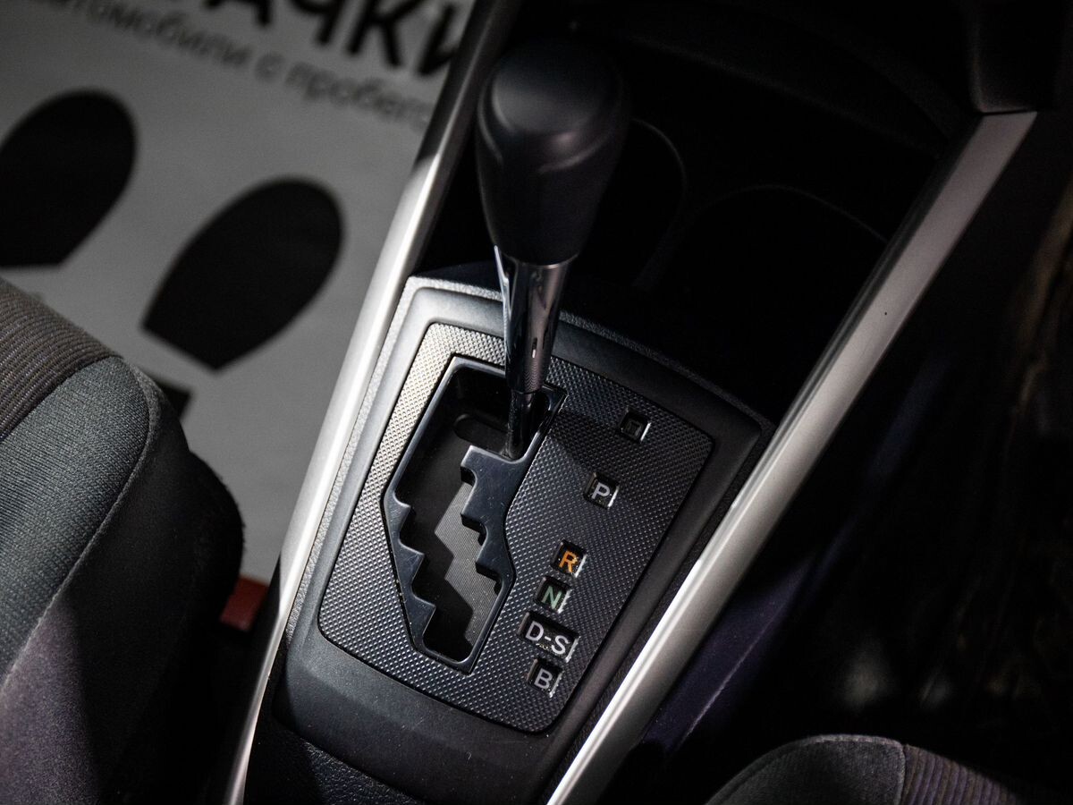 Toyota Corolla Fielder 2018 - фото автомобиля