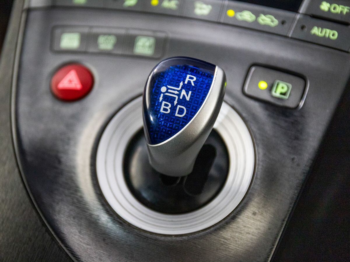 Toyota Prius 2014 - фото автомобиля