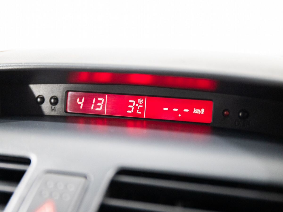 Suzuki SX4 2008 - фото автомобиля