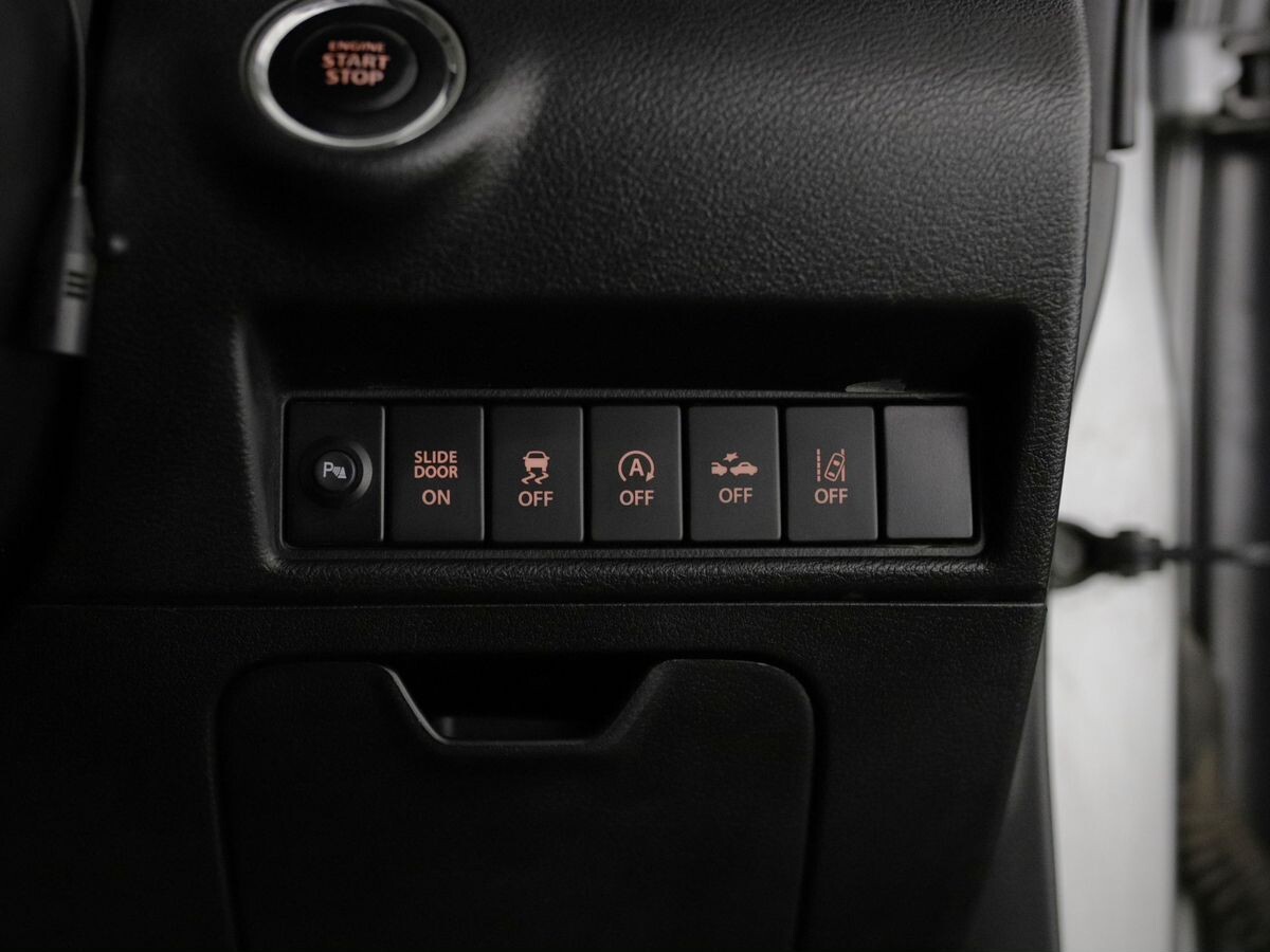 Suzuki Solio 2016 - фото автомобиля