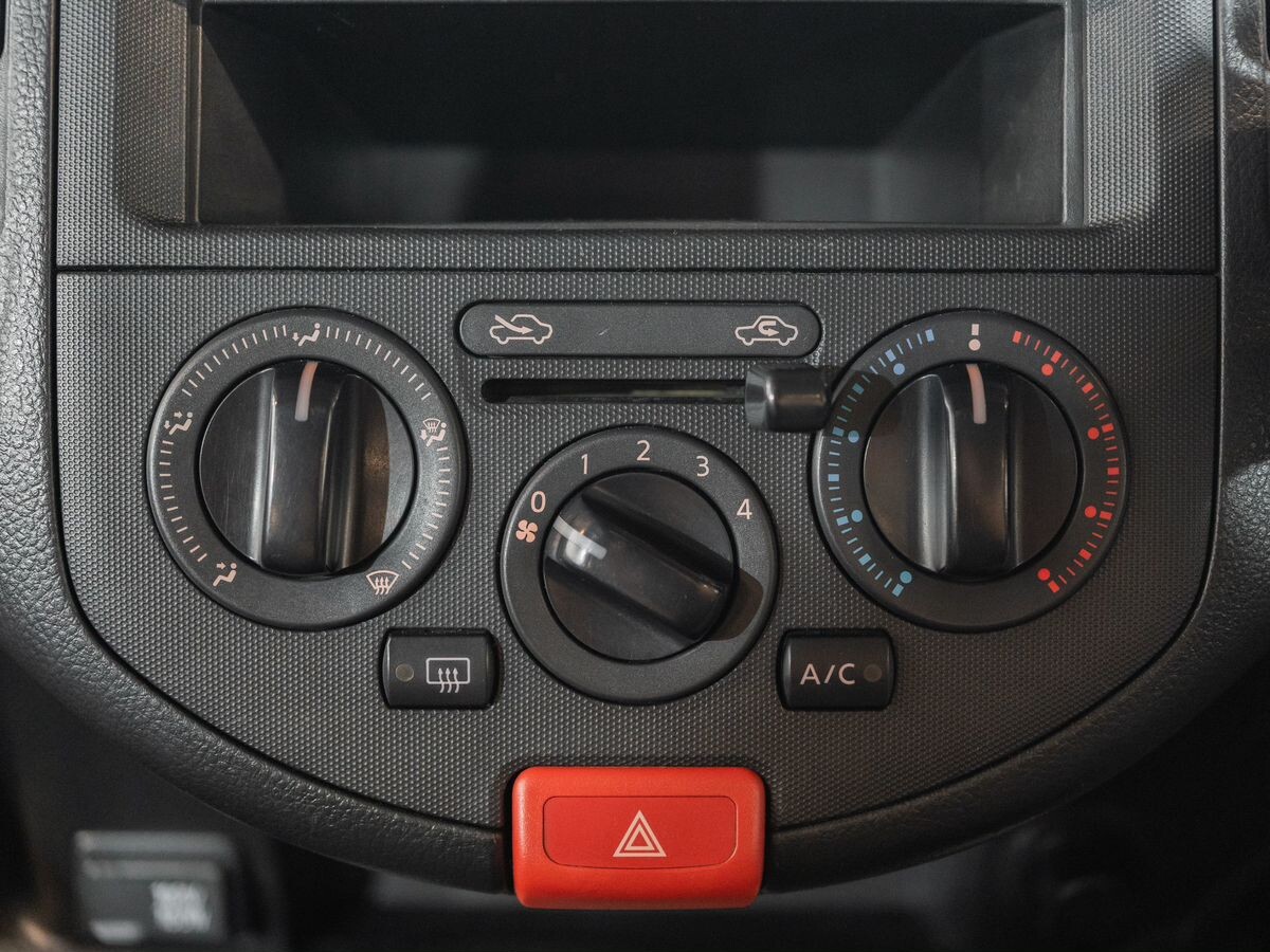 Nissan AD 2015 - фото автомобиля