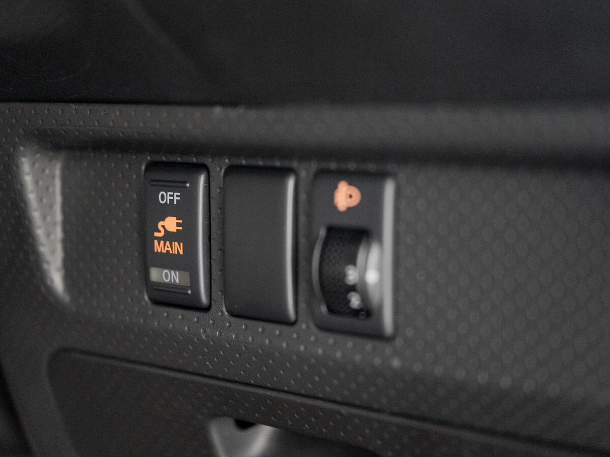 Nissan AD 2015 - фото автомобиля