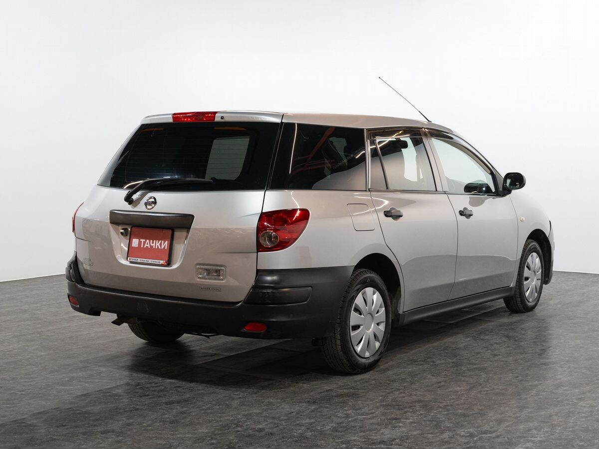 Nissan AD 2015 - фото автомобиля