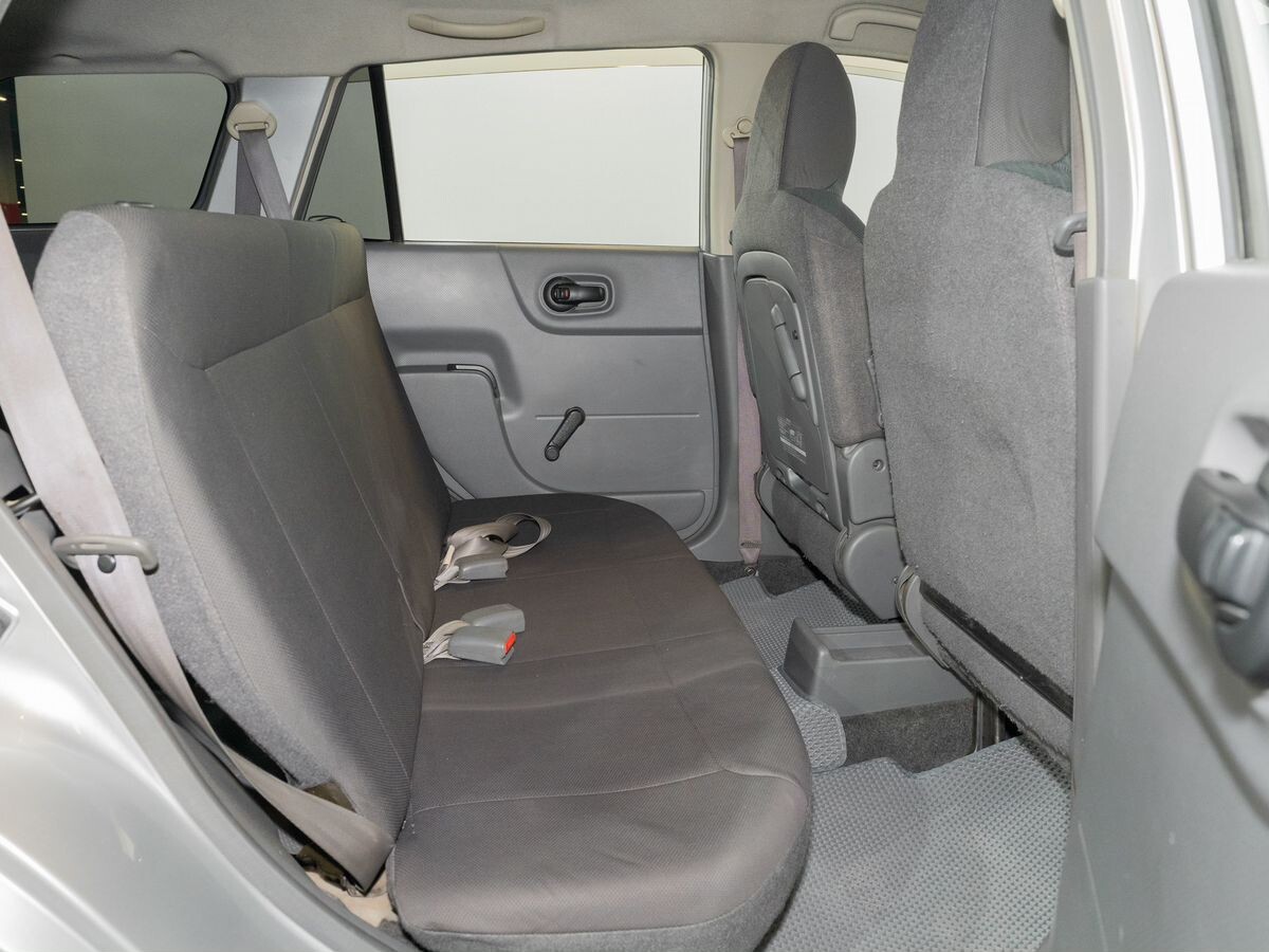 Nissan AD 2015 - фото автомобиля