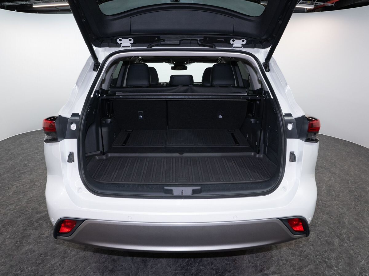 Toyota Highlander 2025 - фото автомобиля