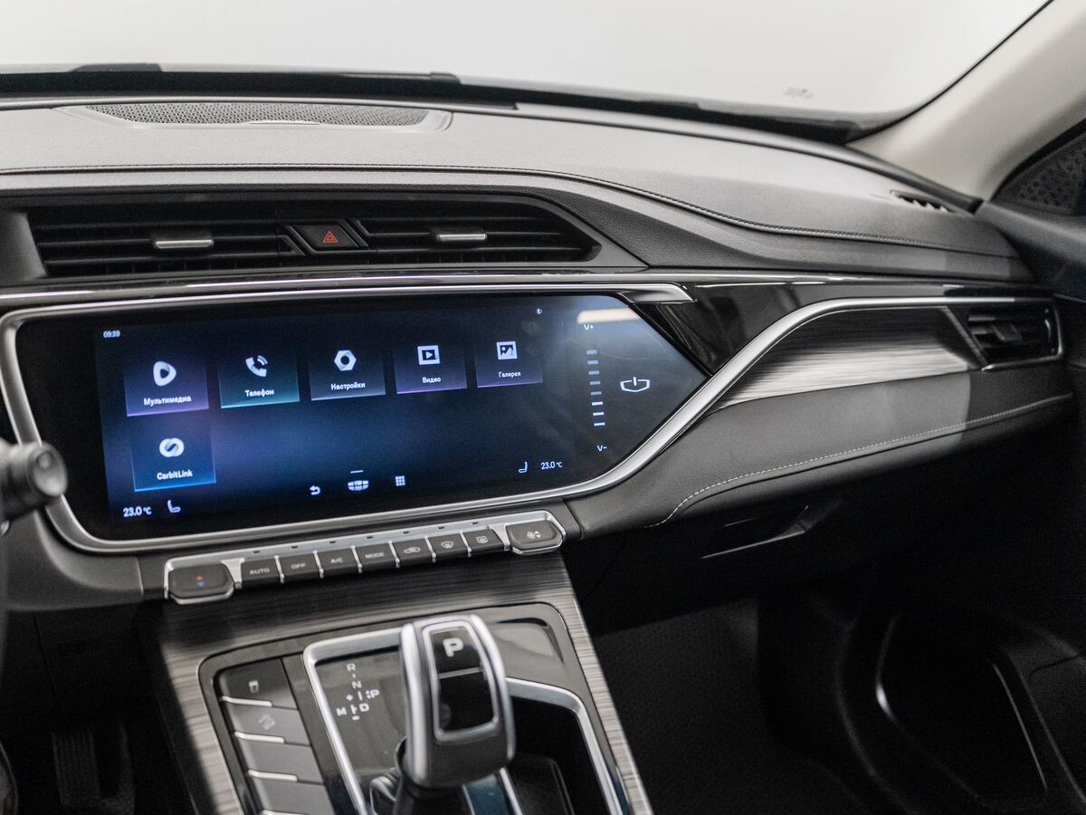 Geely Atlas Pro 2023 - фото автомобиля