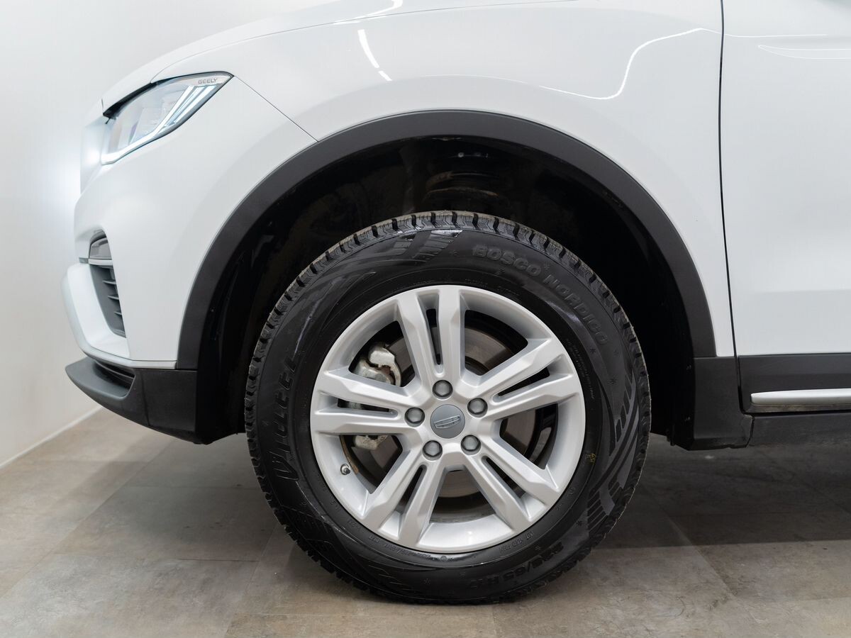 Geely Atlas Pro 2023 - фото автомобиля