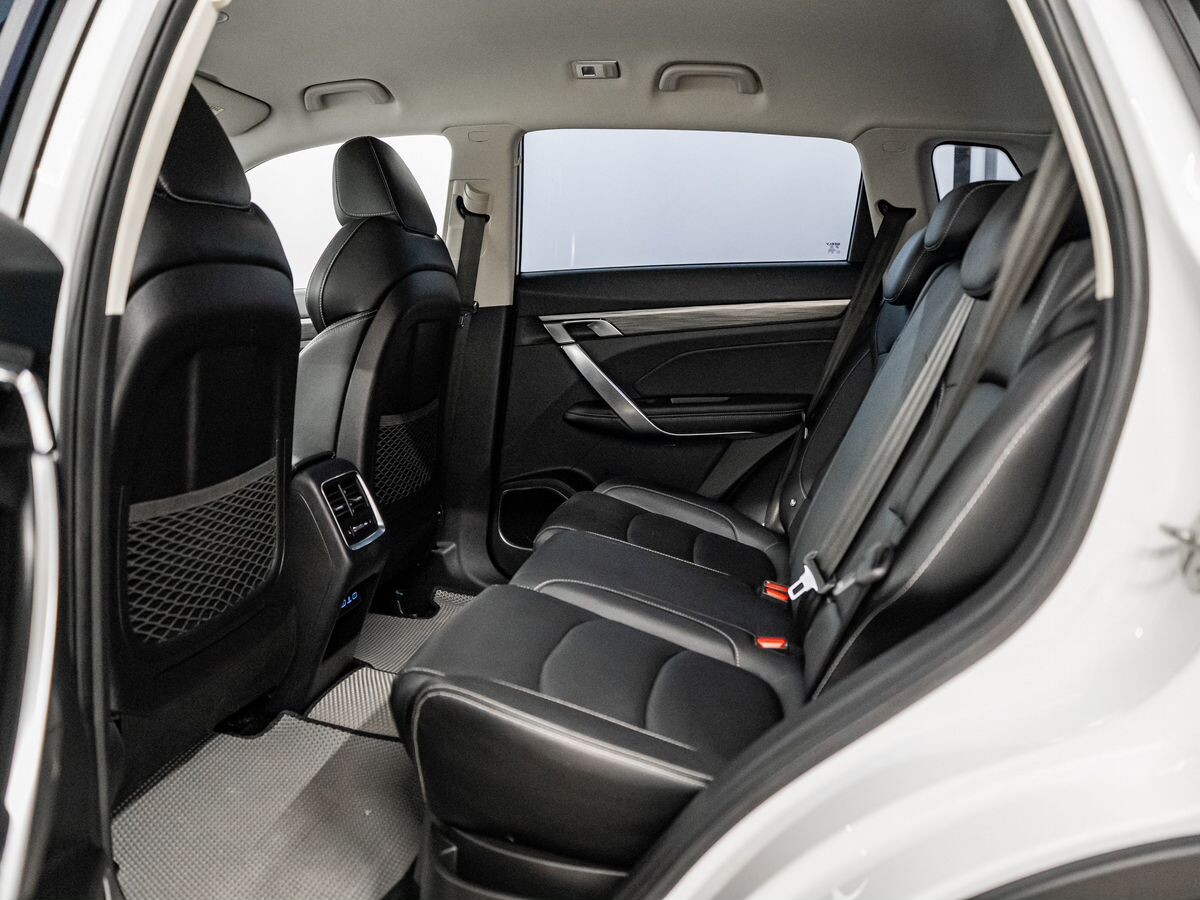 Geely Atlas Pro 2023 - фото автомобиля