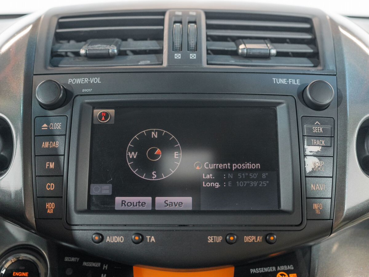 Toyota RAV4 2010 - фото автомобиля