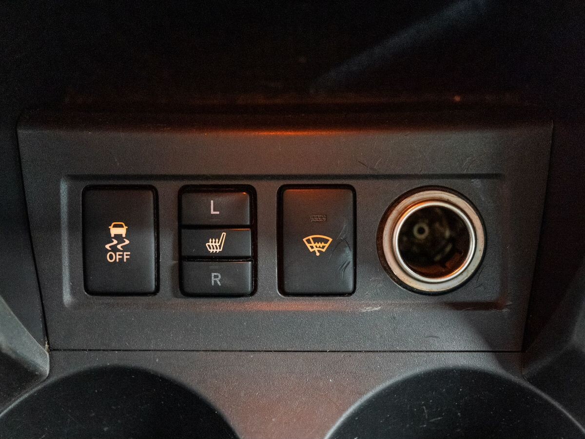 Toyota RAV4 2010 - фото автомобиля