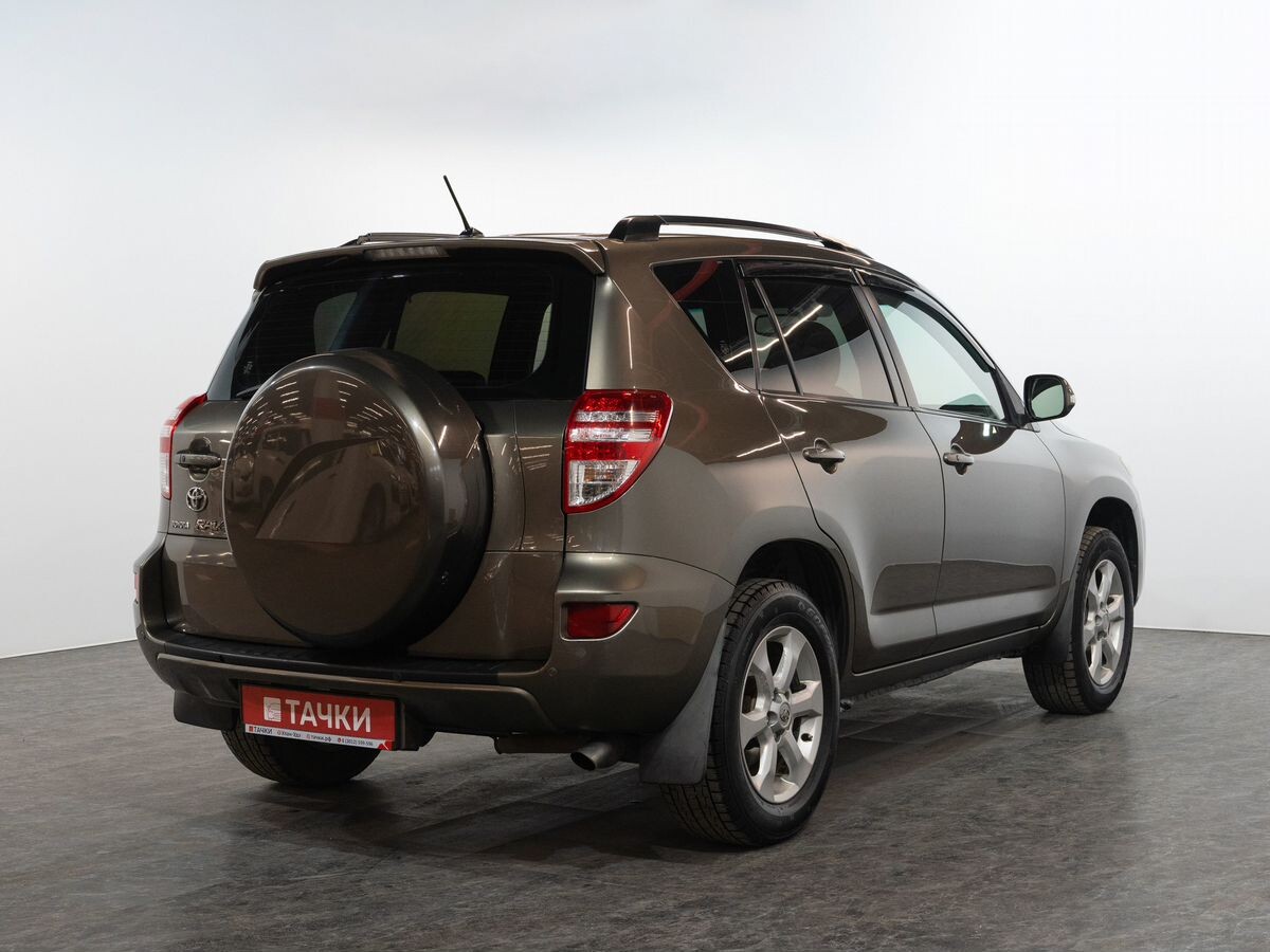 Toyota RAV4 2010 - фото автомобиля
